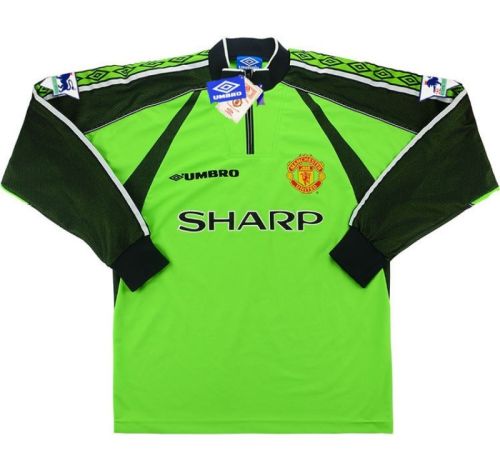 Manchester United 1999-00 GK 2 Kit